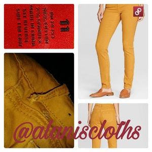 Yellow jeans